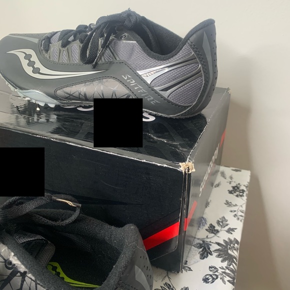 Saucony spitfire Cleats Black | Grey - Picture 3 of 10